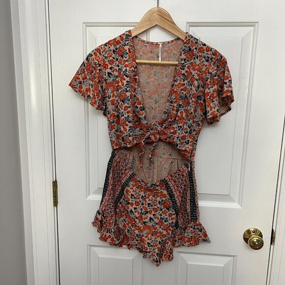 Free People Floral Tie Waist Ruffle Short Surf Date Jumpsuit Romper Sz 0 - Picture 14 of 15
